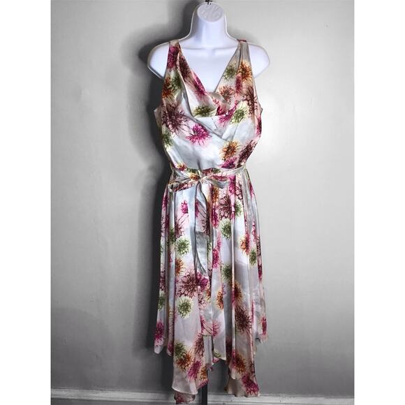 Ala. Von Auersperg 100% Silk Dress Sz. Lrg   Silver NWT Floral handkerchief hem - Picture 2 of 11